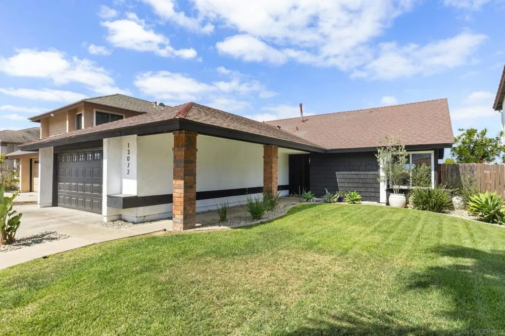 13072 Trigger St San Diego, CA 92129