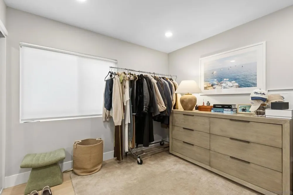 13072 Trigger St San Diego, CA 92129