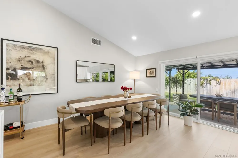 13072 Trigger St San Diego, CA 92129