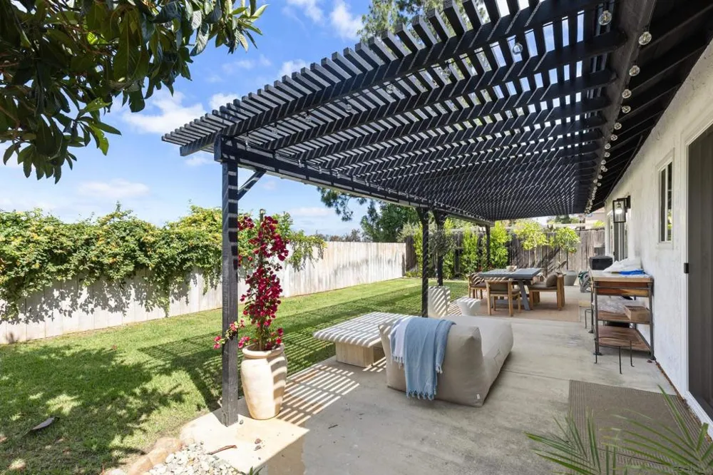 13072 Trigger St San Diego, CA 92129