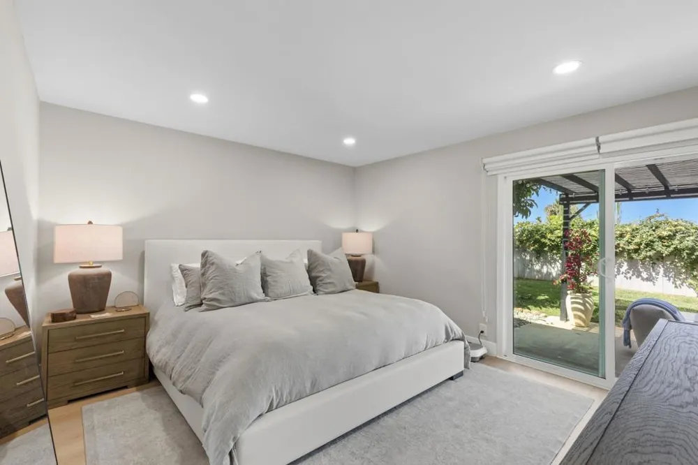 13072 Trigger St San Diego, CA 92129