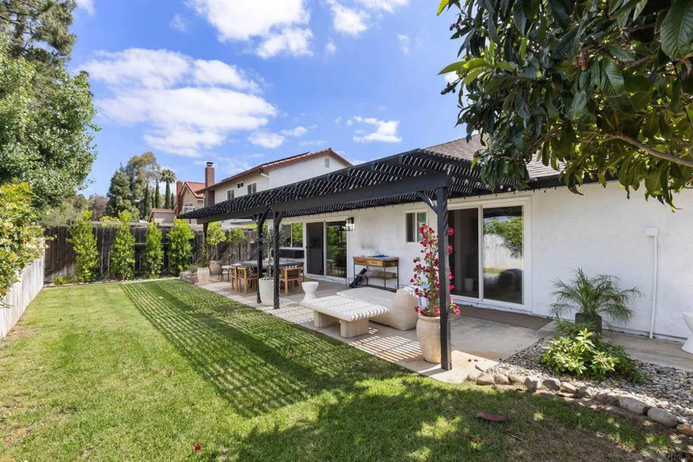 13072 Trigger St San Diego, CA 92129