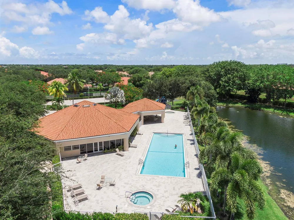 8088 VIA DI VENETO Boca Raton, FL 33496