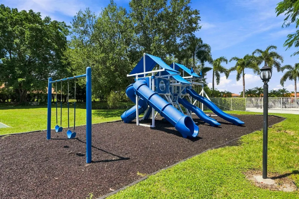8088 VIA DI VENETO Boca Raton, FL 33496