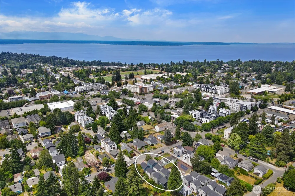 8734 13th Avenue NW Seattle, WA 98117