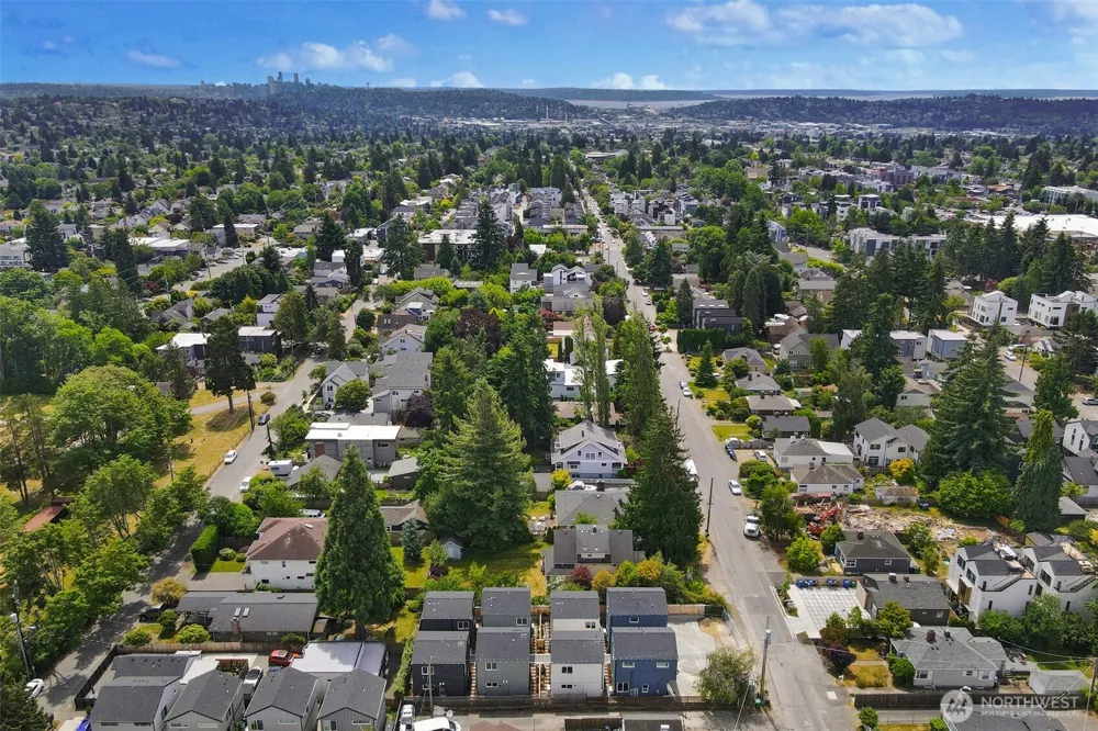 8734 13th Avenue NW Seattle, WA 98117