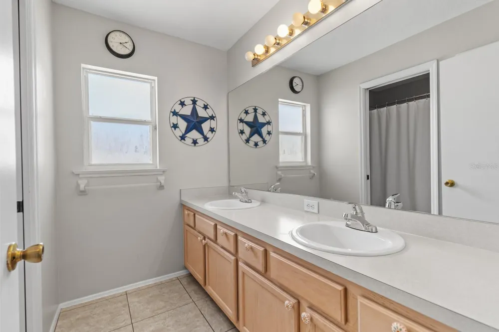 13037 LILY POND COURT Orlando, FL 32824
