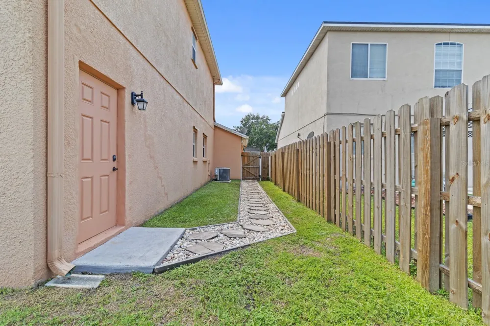 13037 LILY POND COURT Orlando, FL 32824