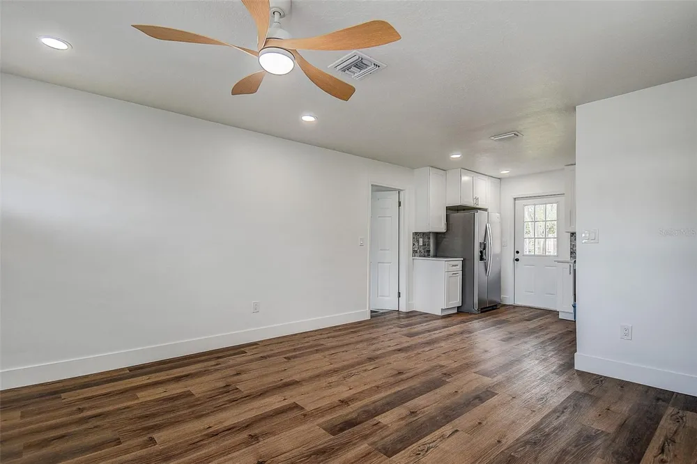 7580 MEADOWLAWN DRIVE St Petersburg, FL 33702