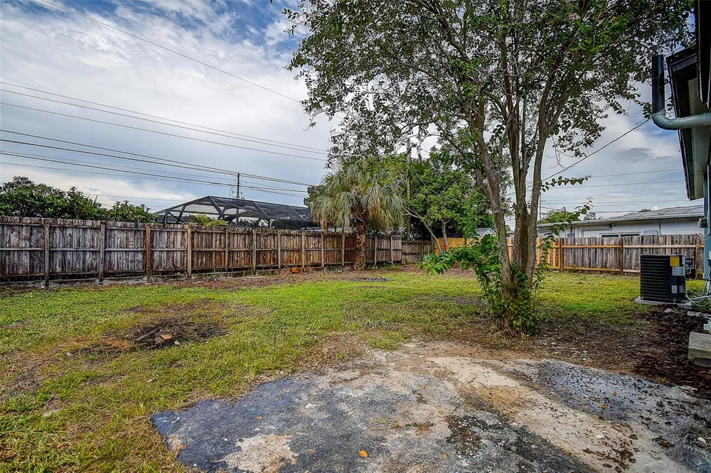 7580 MEADOWLAWN DRIVE St Petersburg, FL 33702