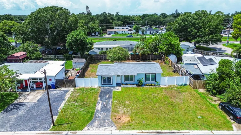 7580 MEADOWLAWN DRIVE St Petersburg, FL 33702