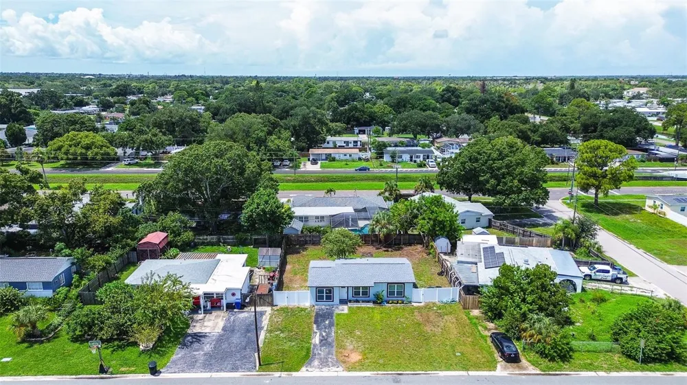 7580 MEADOWLAWN DRIVE St Petersburg, FL 33702