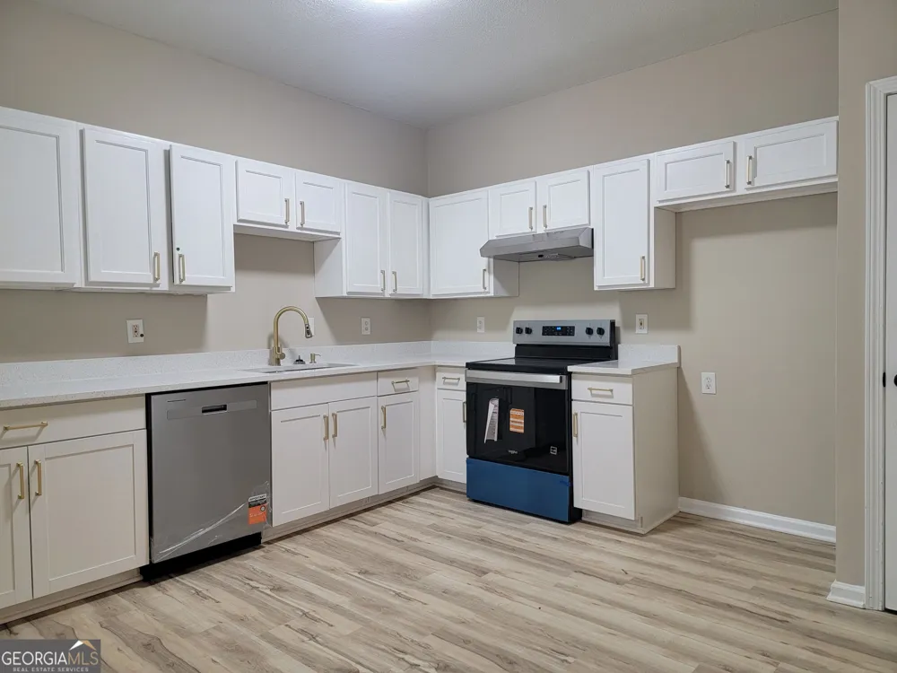 2264 Nicole DR Hampton, GA 30228