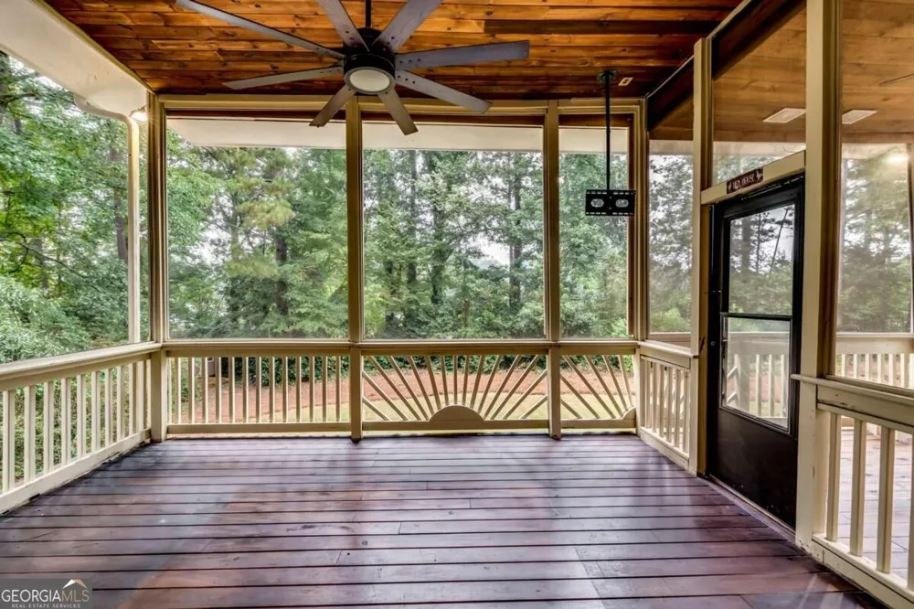 807 Reagan DR NW Conyers, GA 30012