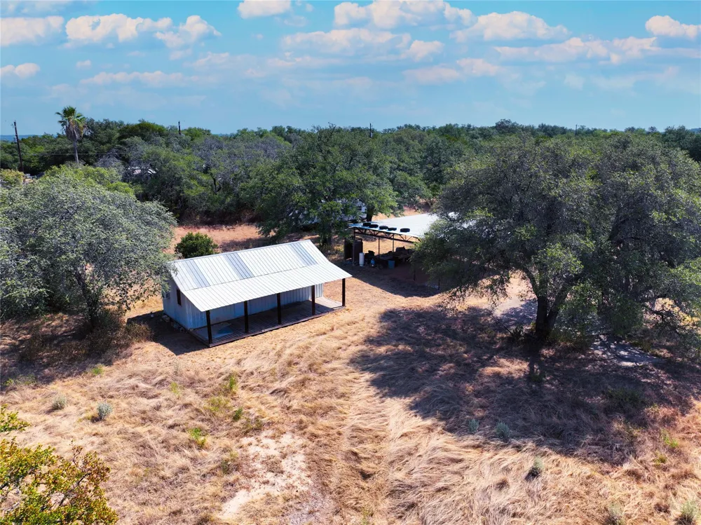 25000 Andrew Drive Spicewood, TX 78669