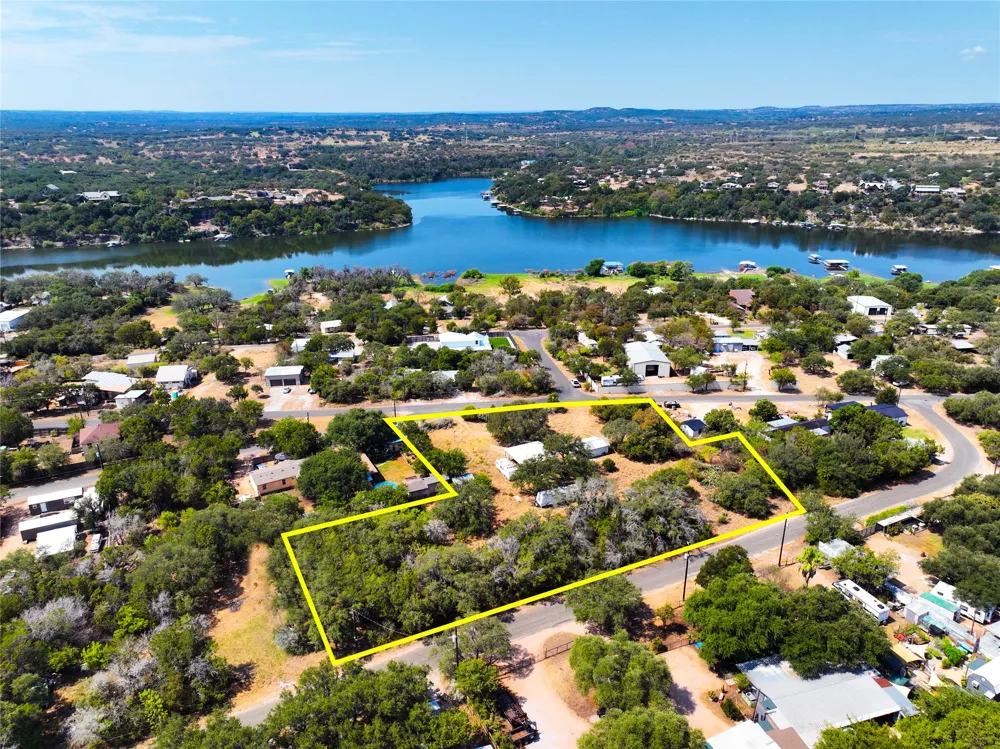 25000 Andrew Drive Spicewood, TX 78669