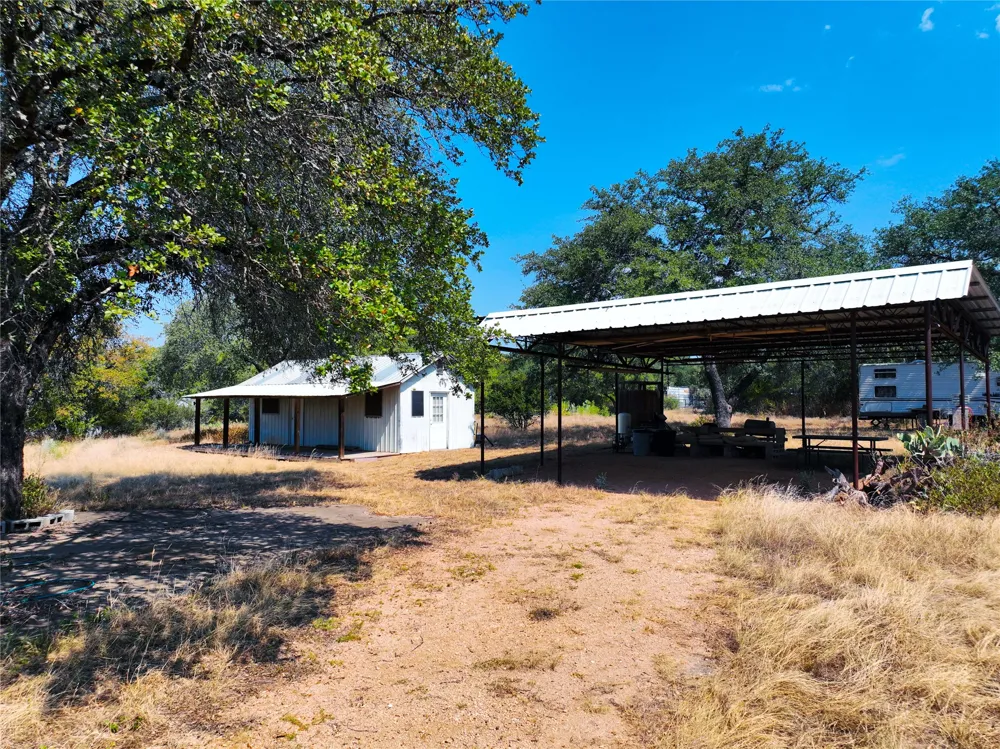 25000 Andrew Drive Spicewood, TX 78669