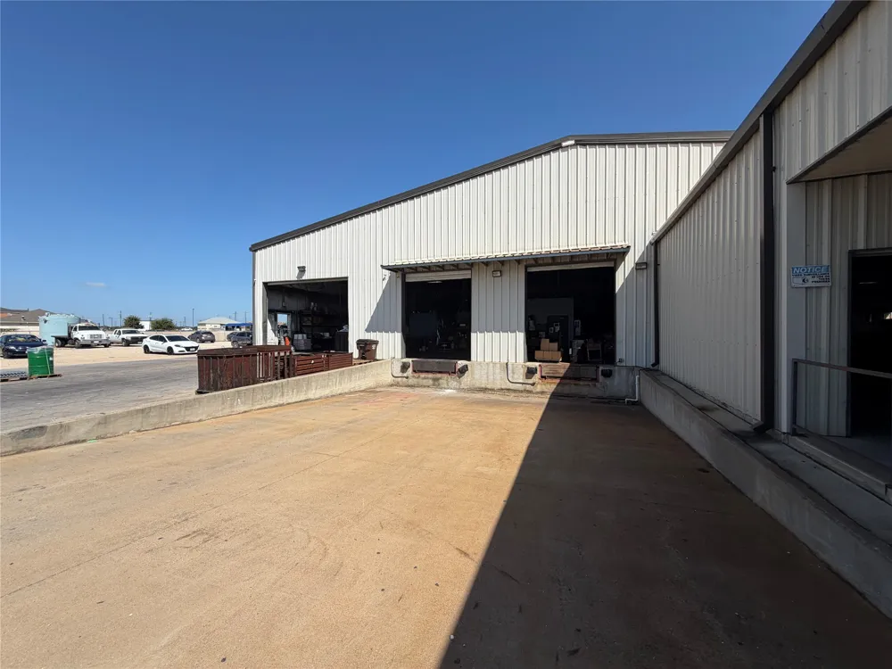 112 E Mlk Jr Industrial Boulevard Lockhart, TX 78644
