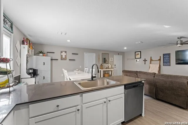 903 Stricker Path San Antonio, TX 78221