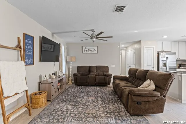 903 Stricker Path San Antonio, TX 78221