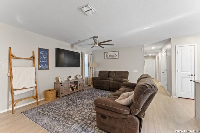 903 Stricker Path San Antonio, TX 78221