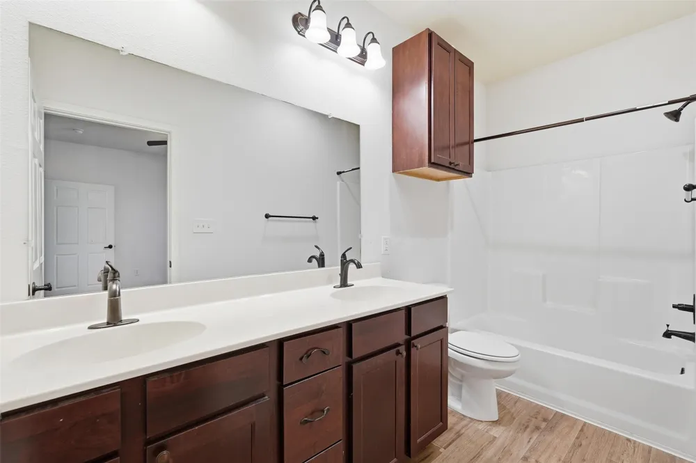 124 Chris Drive Rockwall, TX 75032