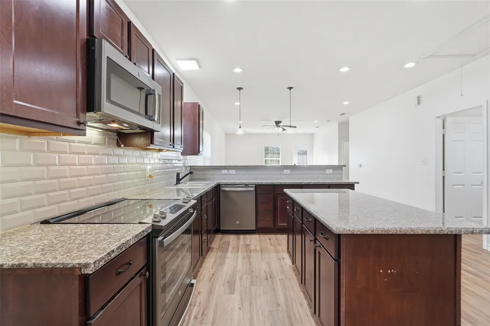 124 Chris Drive Rockwall, TX 75032