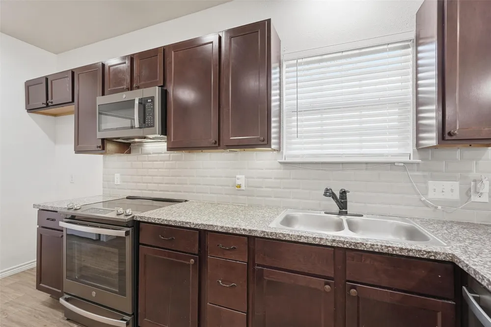 124 Chris Drive Rockwall, TX 75032