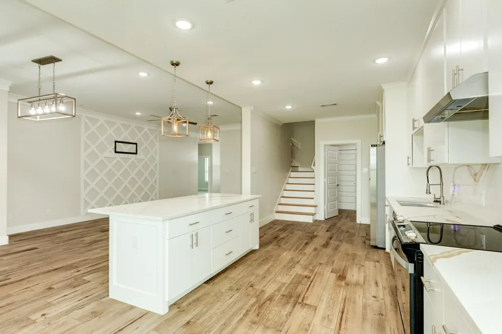 1428 Palomino Trail Angleton, TX 77515