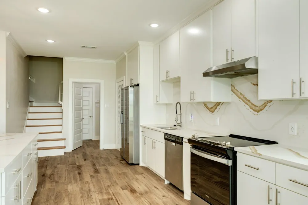 1428 Palomino Trail Angleton, TX 77515
