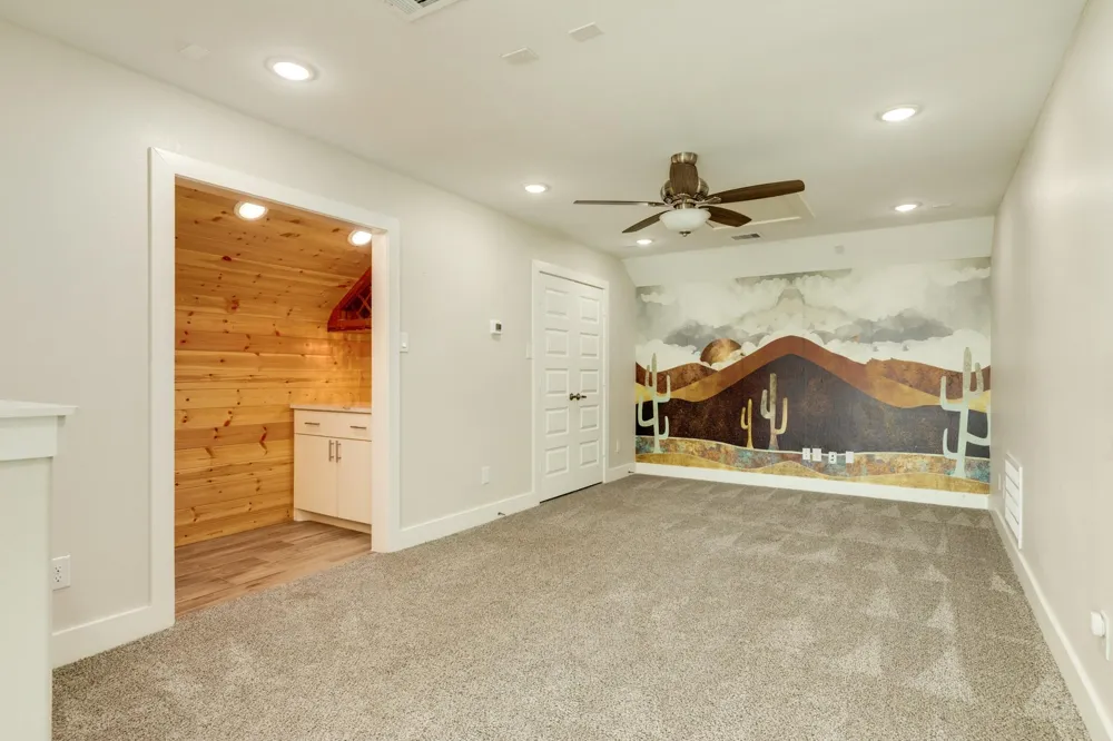 1428 Palomino Trail Angleton, TX 77515