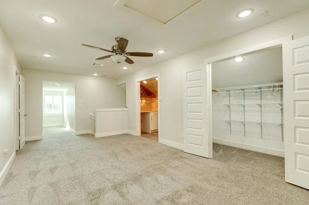 1428 Palomino Trail Angleton, TX 77515