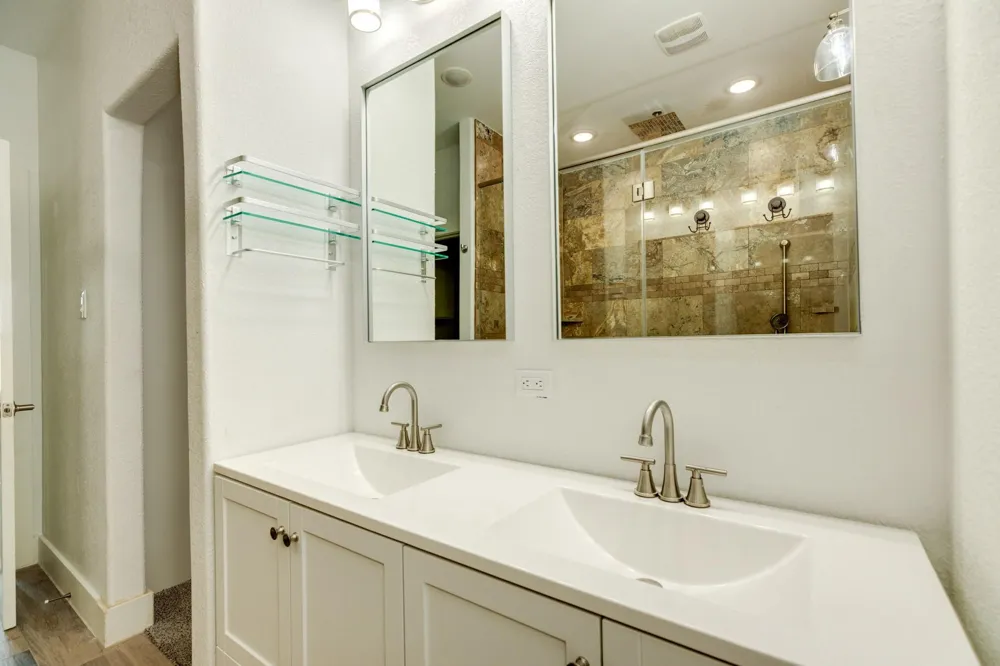 1428 Palomino Trail Angleton, TX 77515