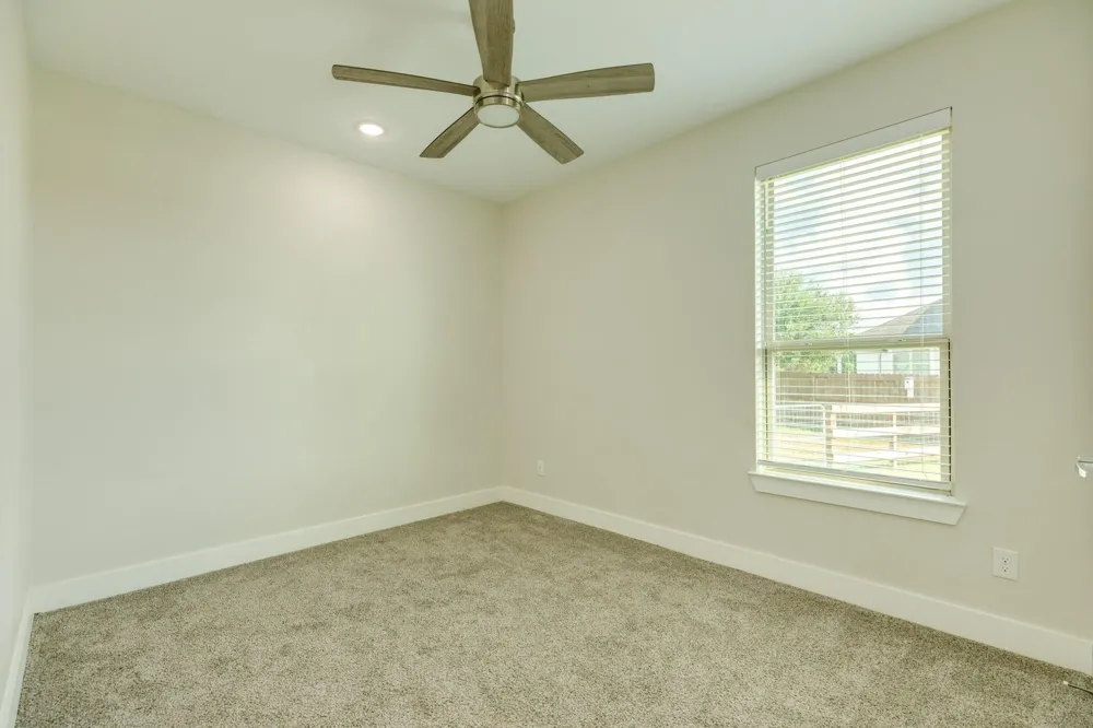 1428 Palomino Trail Angleton, TX 77515