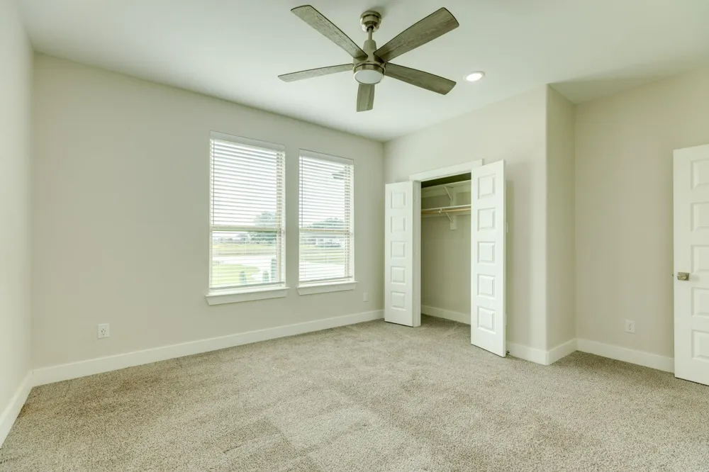 1428 Palomino Trail Angleton, TX 77515