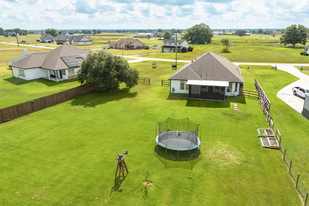 1428 Palomino Trail Angleton, TX 77515
