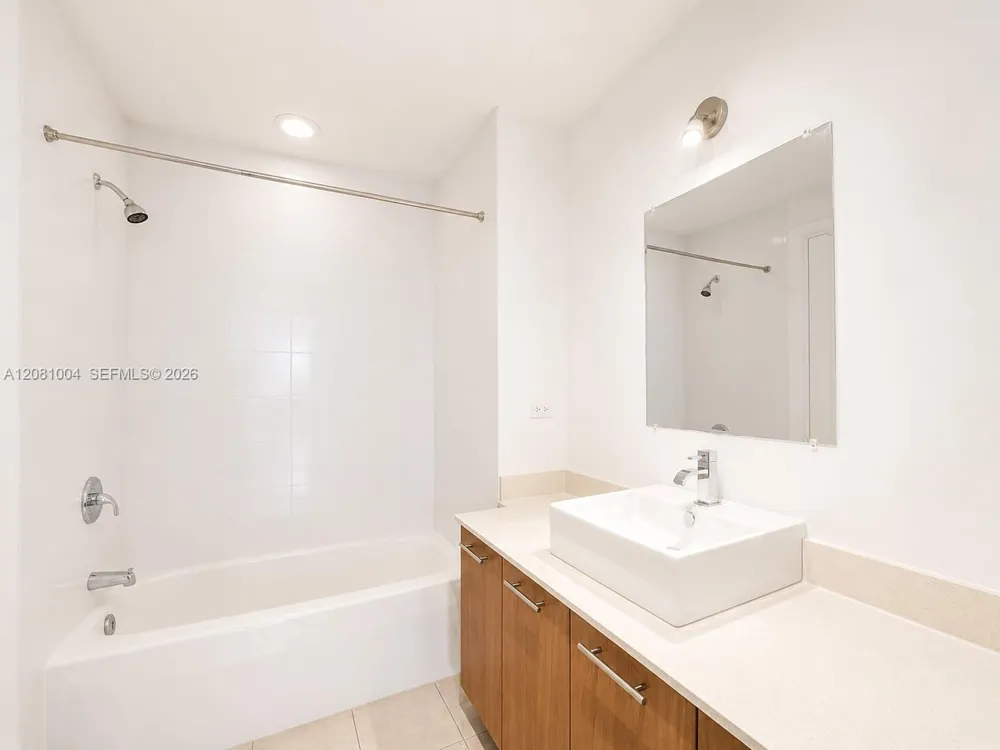 3301 NE 1st Ave #H1604 Miami, FL 33137