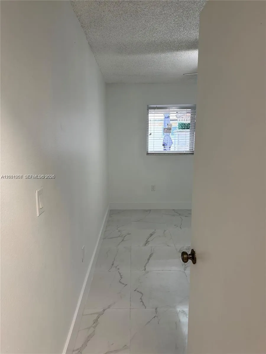 324 E 34th #1 Hialeah, FL 33013