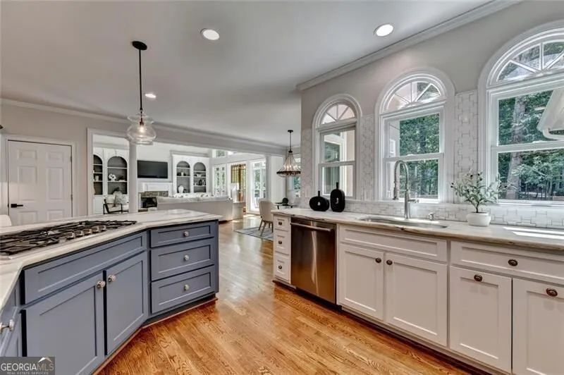 4105 Falls Ridge DR Johns Creek, GA 30022