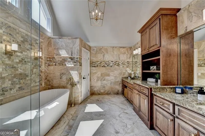 4105 Falls Ridge DR Johns Creek, GA 30022