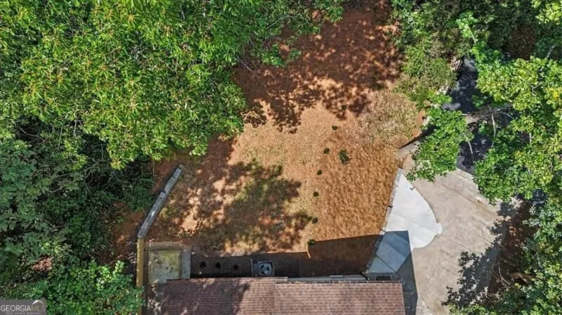 1741 Lucy DR NW Kennesaw, GA 30152