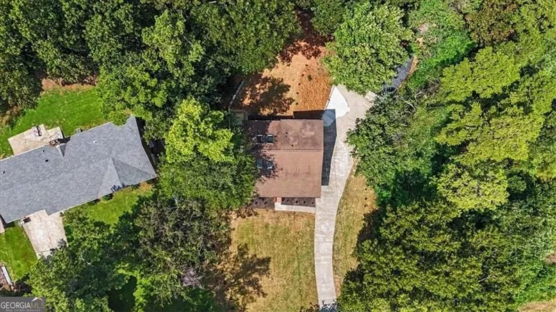1741 Lucy DR NW Kennesaw, GA 30152