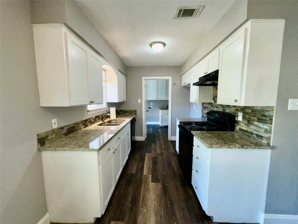 3008 Arapaho Road Commerce, TX 75428