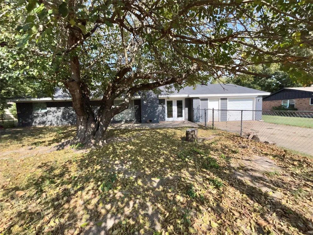 3008 Arapaho Road Commerce, TX 75428