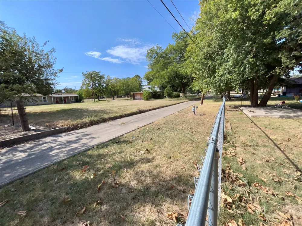 3008 Arapaho Road Commerce, TX 75428