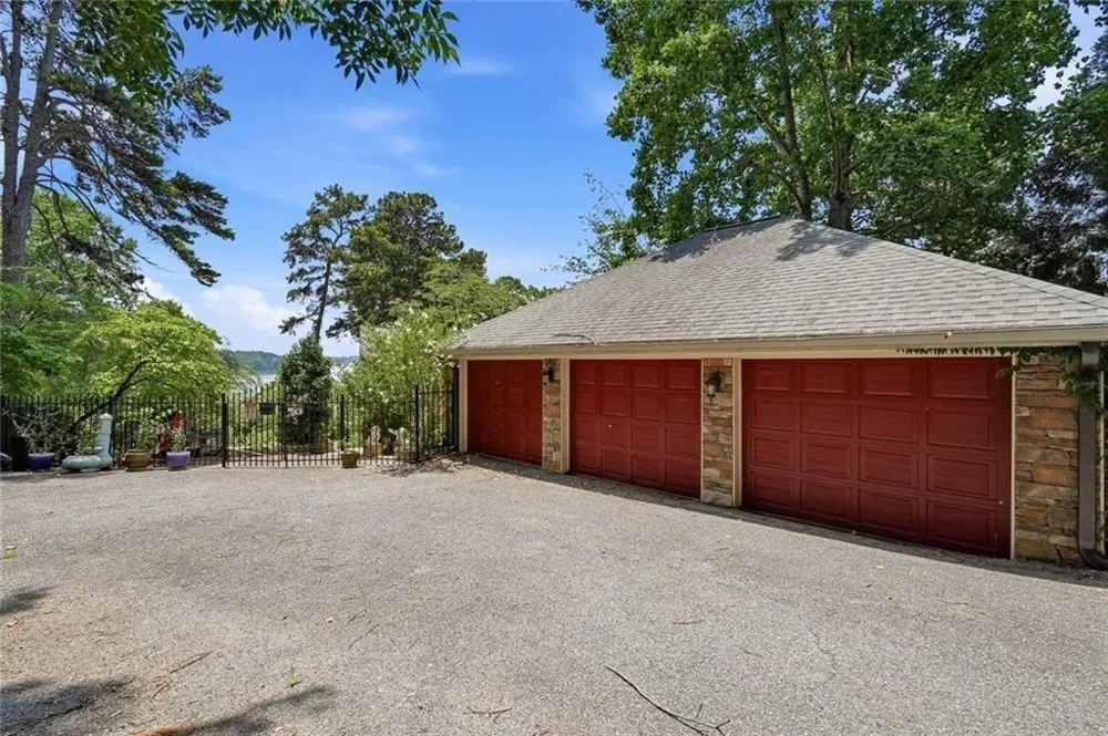 8225 Dogwood Trail Cumming, GA 30041