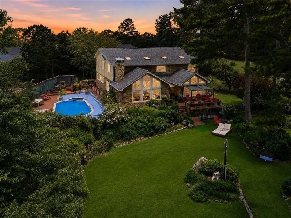 8225 Dogwood Trail Cumming, GA 30041