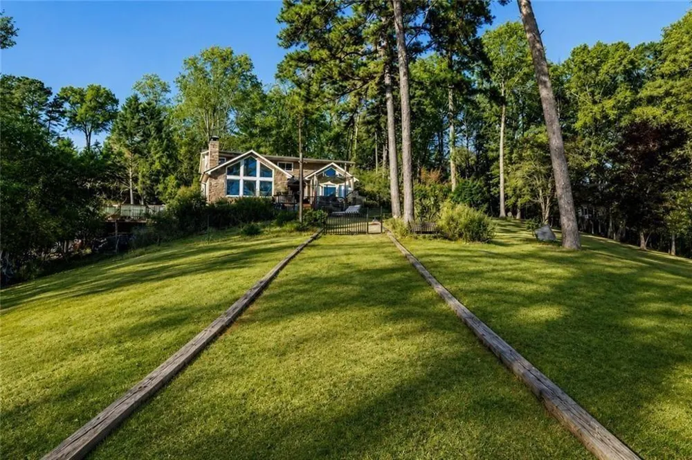 8225 Dogwood Trail Cumming, GA 30041
