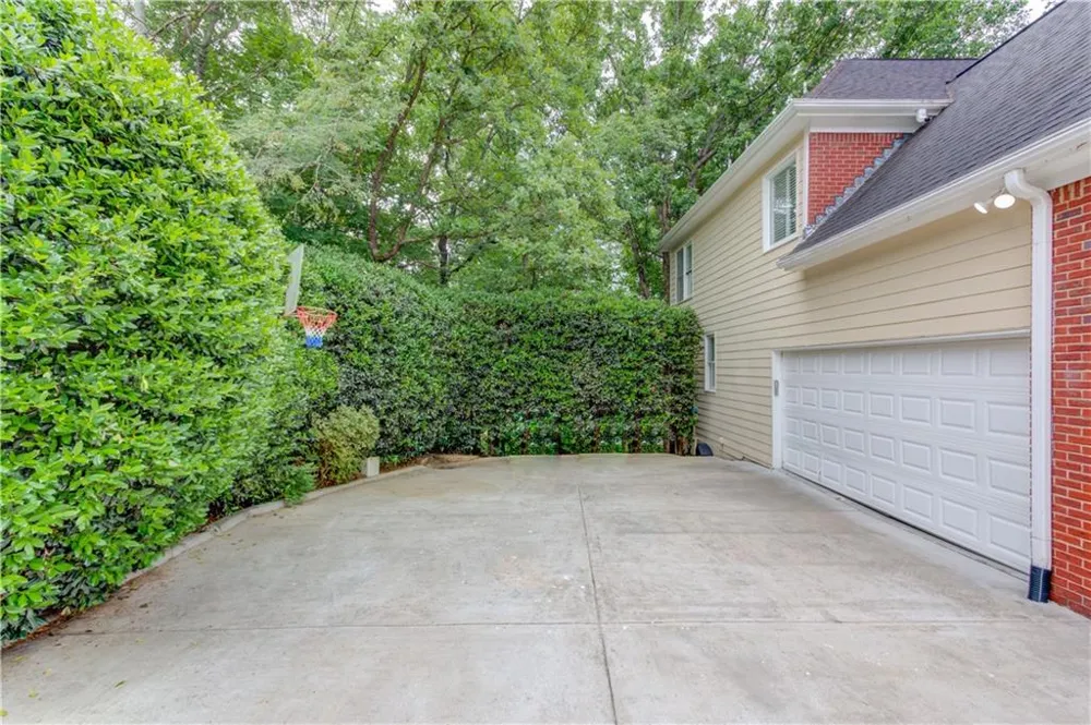 1920 Woods River Lane Duluth, GA 30097