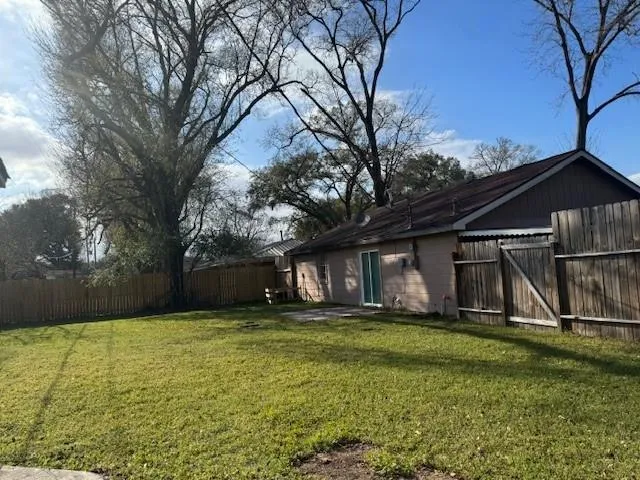 119 Anna Street Tomball, TX 77375